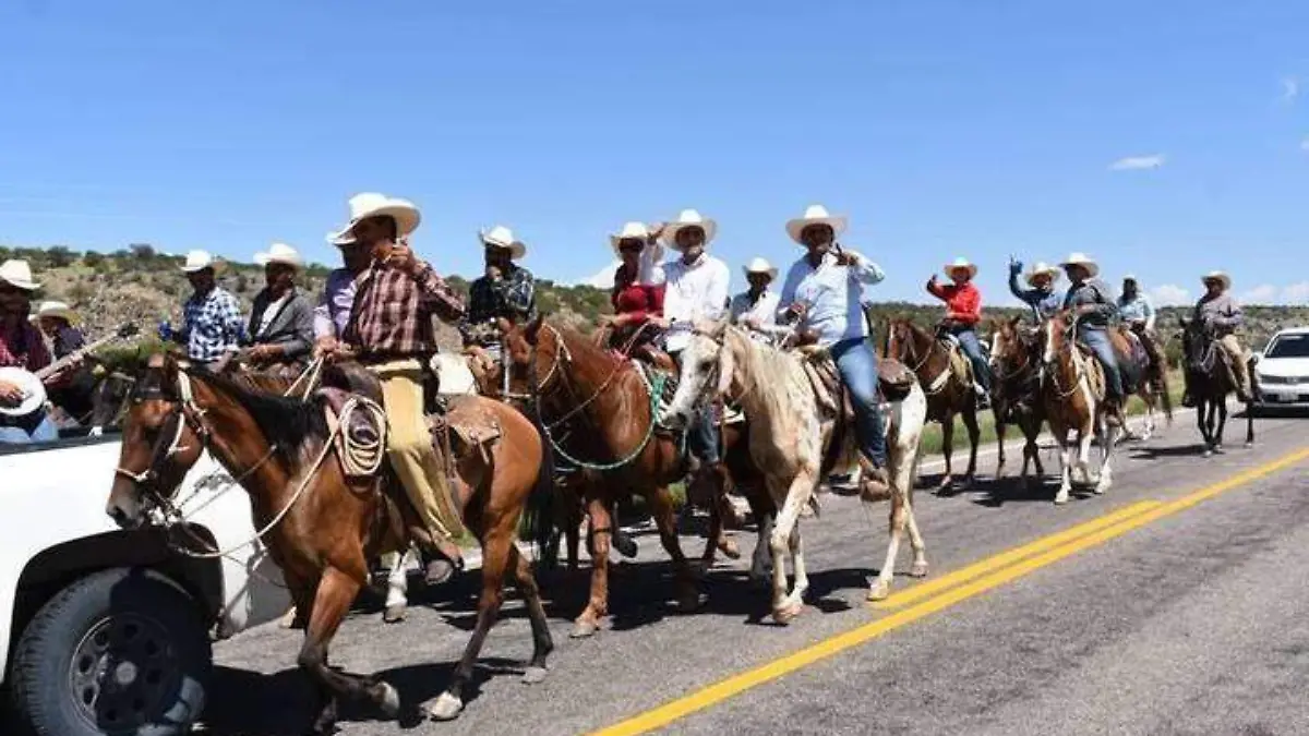 CABALGATA FOTO ARCHIVO SOL DE PARRAL